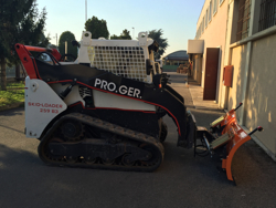 snow plow for up to 3 0 ton skid steer loaders ln 200 m