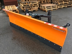 snowplough for telehandlers merlo ssh 04 2 6 merlo