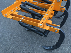 cultivator for tractor width 169cm 7 tynes for soil preparation and weeds disrupting mod de 165 7