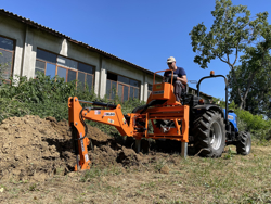 universal backhoe with bucket for agricultural tractors mod drs 2000t