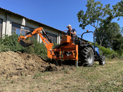 universal backhoe with bucket for agricultural tractors mod drs 2000t