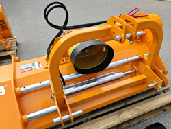 adjustable sideshift flail mower 140cm for 30 60hp tractors shredder mulcher lincione 140 sph