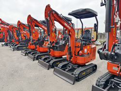 mini excavator m80