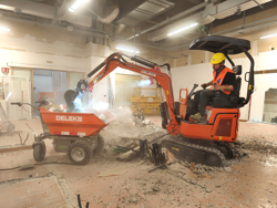 mini excavator 1.1 ton e110