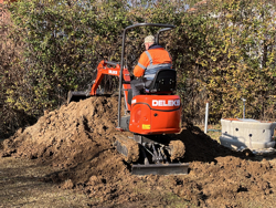 mini excavator 1 ton m100