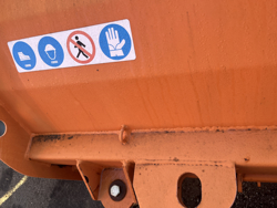 snowplough for up to 3 0 ton skid steer loaders lnv 200 m REFURBISHED 17