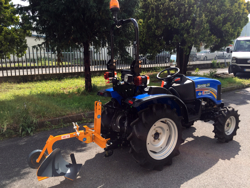 enkel plog för traktorer såsom iseki kubota dp 18