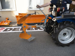 växelplog för smala traktorer som kubota iseki drp 25