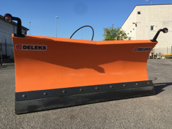 frontalt snöblad med universell platta till traktor ln 175 a