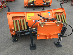 frontalt snöblad med universell platta till traktor ln 175 a