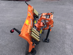 frontalt snöblad med universell platta till traktor ln 175 a