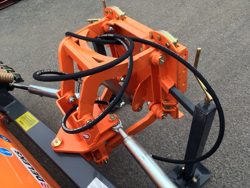 frontalt snöblad med universell platta till traktor ln 220 a