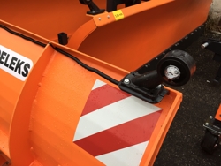 tung snöplog för traktor med frontlastare ssh 04 3 0 e