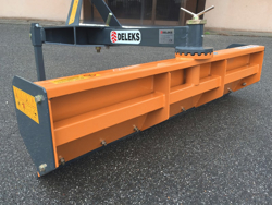 skrapor til traktor ddl 160