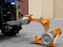 enkel plog för traktor som kubota eller iseki dp 16