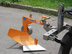 enkel plog för traktor som kubota eller iseki dp 16