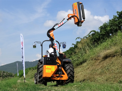 armklippare med skyttelkran til traktor airone 100