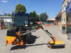armklippare med skyttelkran til traktor airone 100