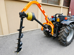 jordborr för traktor l 30