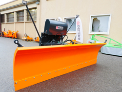 tung snöplog för traktor med universalfäste ssh 04 2 6 a
