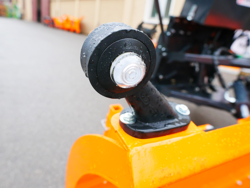 tung snöplog för traktor med universalfäste ssh 04 2 6 a