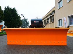 tung snöplog för traktor med universalfäste ssh 04 3 0 a