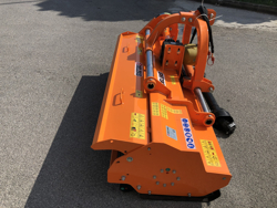 slagklippare för traktor med justerbar sidoförskjutning toro 240