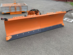 frontalt snöblad med universell platta till traktor ln 250 a