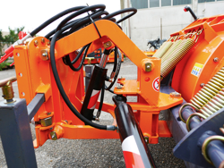 frontalt snöblad med universell platta till traktor ln 250 a