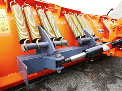 frontalt snöblad med universell platta till traktor ln 250 a