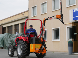 armklippare med skyttelkran til traktor airone 180 tr