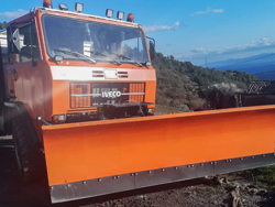 tung snöplog för traktor med universalfäste ssh 04 3 0 a
