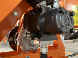 armklippare med skyttelkran til traktor airone 130 tr