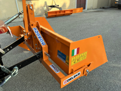 manuell transportskopa med tipp bucket 120 l