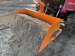 manuell transportskopa med tipp bucket 140 l