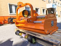 slagklippare 120cm for traktor med justerbar sidoförskjutning och hammarslagor 30 60 hk lincione 120 sp rev