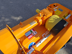 slagklippare 120cm for traktor med justerbar sidoförskjutning och hammarslagor 30 60 hk lincione 120 sp rev