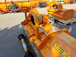 slagklippare 180cm for traktor med justerbar sidoförskjutning och hammarslagor 40 70 hk lincione 180 sp rev