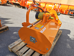 slagklippare 120cm for traktor med justerbar sidoförskjutning och hammarslagor 30 60 hk lincione 120 sph rev