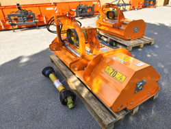 slagklippare 140cm for traktor med justerbar sidoförskjutning och hammarslagor 30 60 hk lincione 140 sph rev