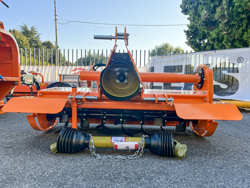 mellantung jordfräs för traktor arbets bredd 125cm manuell sidoförskjutning mod dfm 125