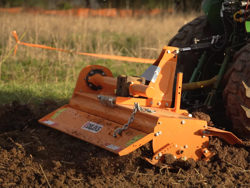 mellantung jordfräs för traktor arbets bredd 125cm manuell sidoförskjutning mod dfm 125