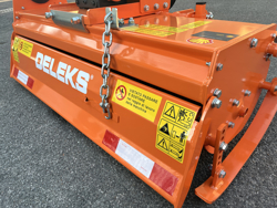 mellantung jordfräs för traktor arbets bredd 125cm manuell sidoförskjutning mod dfm 125
