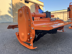 mellantung jordfräs för traktor arbets bredd 125cm manuell sidoförskjutning mod dfm 125