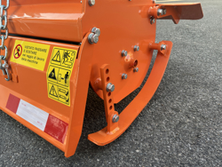 mellantung jordfräs för traktor arbets bredd 150cm manuell sidoförskjutning mod dfm 150
