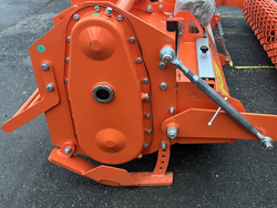 tung jordfräs för traktorer arbets bredd 220cm för jordbearbetning mod dftr 220
