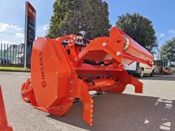 slagklippare för traktor med justerbar sidoförskjutning gorilla 150
