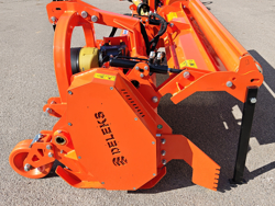 slagklippare för traktor med justerbar sidoförskjutning gorilla 200
