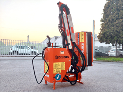 armklippare med skyttelkran til traktor airone