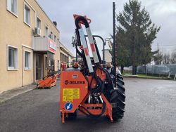 armklippare med skyttelkran til traktor airone